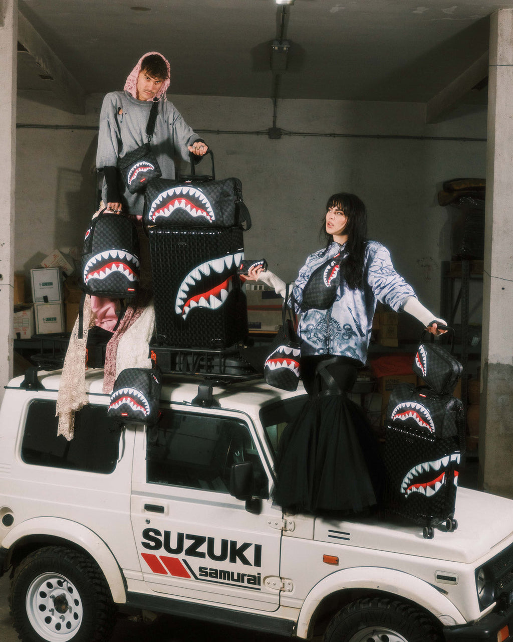 SHARKS IN PARIS HYPER PUFF WALLET