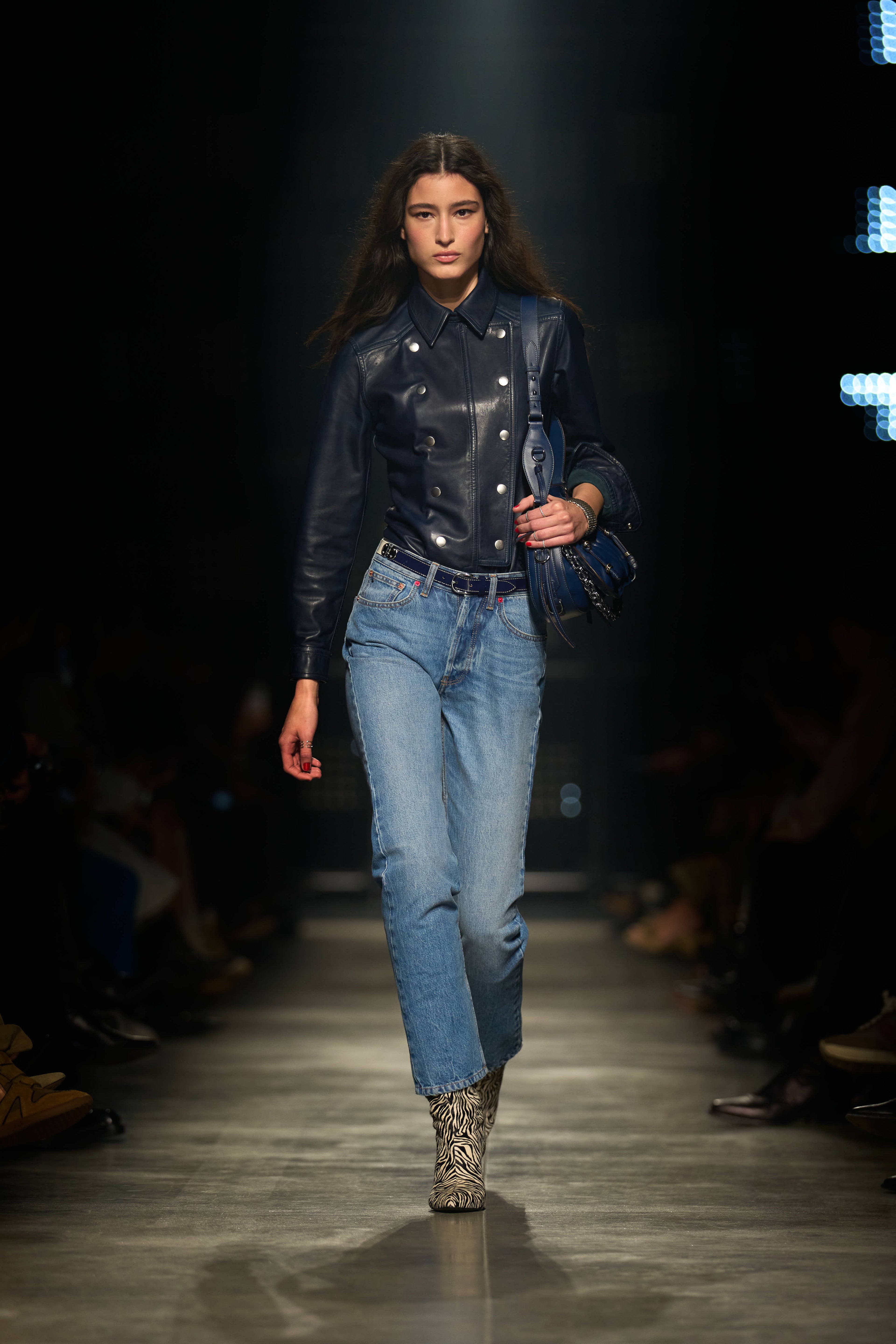 Look 19 [W26]